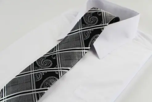 Mens-Silver-Black-Patterned-8cm-Neck-Tie-Ellie-Ruby.webp